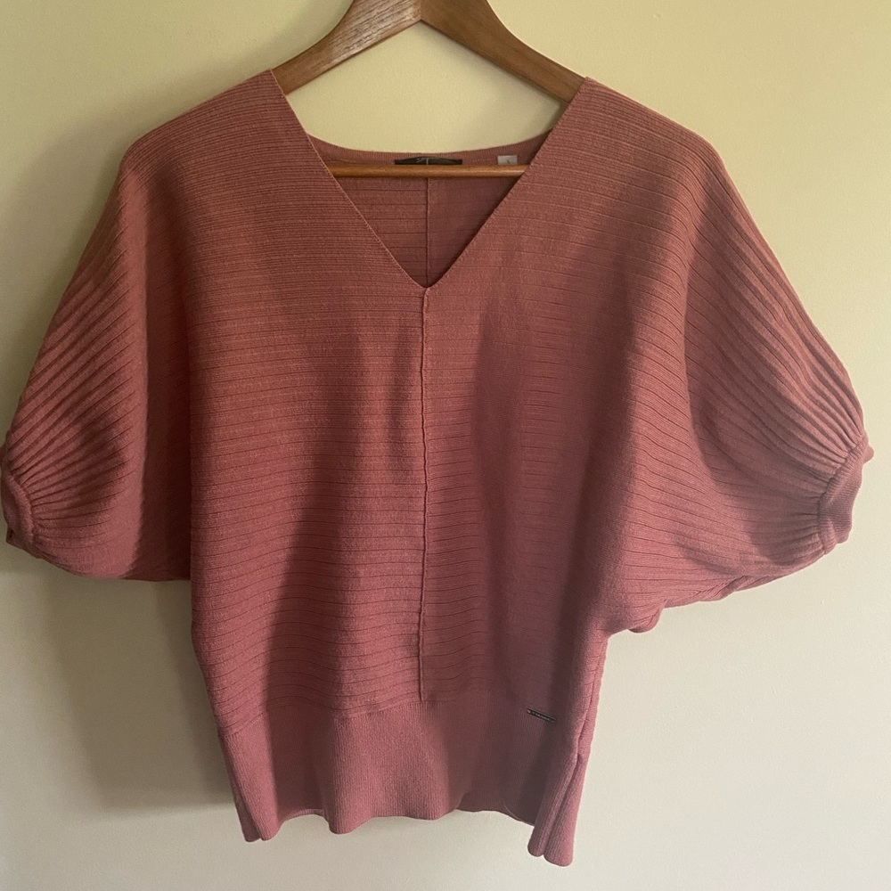 Tahari bat wing ribbed sweater